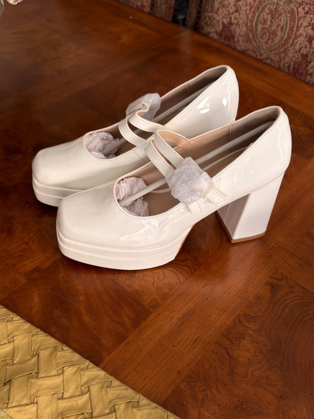 Dolls Kill Cream Patent Platform Mary Jane Heels